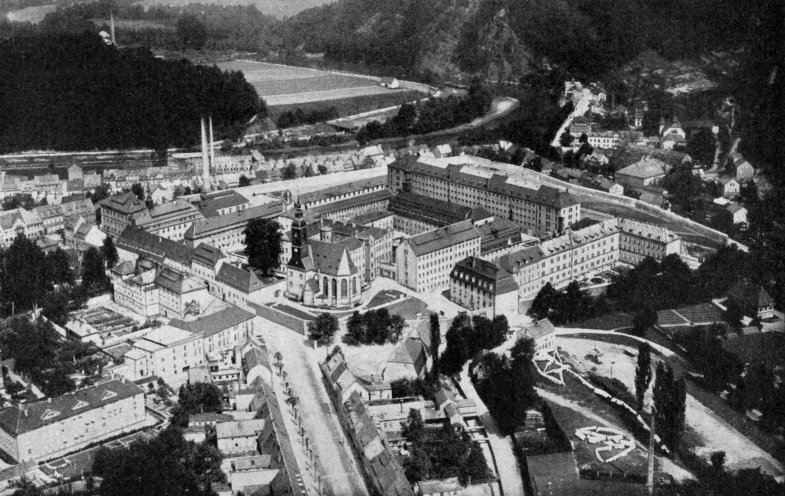 Luftaufnahme vom Zuchthaus Waldheim Anfang der 1950er Jahre. Quelle: Hefte der KgU, Heft 2, Juni 1952, S. 5