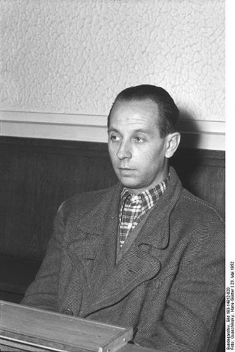 Vor dem Obersten Gericht der DDR begann am 23. Mai. 1952 ein Prozess gegen Unterstützer der KgU. Unter ihnen Johann Burianek. Er soll geplant haben, eine Eisenbahnbrücke bei Erkner zu sprengen, wenn der Zug nach Moskau die Bücke überquert. Das Landgericht...