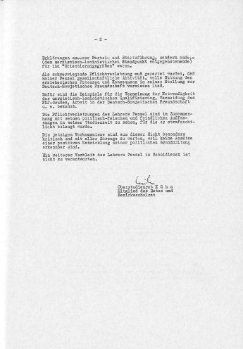 Trotz seiner Verurteilung und der Relegierung von der Schule kann Rainer Penzel das Abitur nachholen und Lehrer werden. Die Vergangenheit holt ihn aber wieder ein: Am 18. Juni 1970 wird ein Disziplinarverfahren gegen ihn eröffnet. Der Vorwurf: Es fehle...