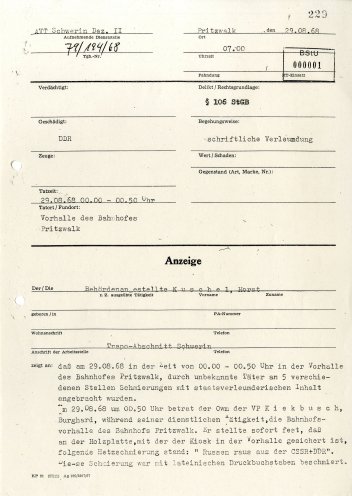 Am 29. August 1968 registriert die Transportpolizei Losungen gegen den Einmarsch der Warschauer-Pakt-Truppen in die CSSR im Bahnhof von Pritzwalk. Quelle: BStU, MfS, BV Schwerin, AU 11/69, GA Bd. 4, Bl. 2, Seite 1 von 2
