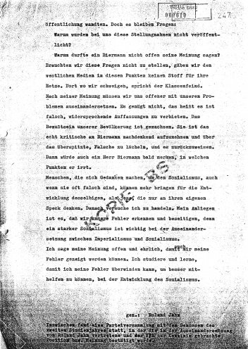 Folgenschwere Stellungnahme: Am 29. November 1976 erklärt Roland Jahn, Student der Wirtschaftswissenschaften, dass er die Ausbürgerung von Wolf Biermann nicht gutheißt. Im Februar 1977 wird er von der Universität exmatrikuliert. Quelle: BStU, MfS,...