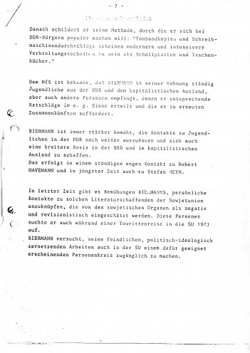 Von langer Hand vorbereitet: Schon 1971 plant die Staatssicherheit die Ausbürgerung Wolf Biermanns. Stasi-Minister Erich Mielke persönlich unterzeichnet die Anweisung, und Parteichef Honecker genehmigt den Plan auf der ersten Seite handschriftlich mit...