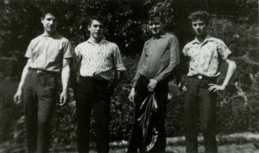 Ostdeutsche Fans des westdeutschen Rock `n` Roll Stars Ted Herold–die Strausberger Clique 1961: Gerd Peter Riediger, Karl Heinz Lehmann, Michael Gartenschläger und Jürgen Höpfner (von links). Alle vier und der Fotograf Gerd Resag werden im August...