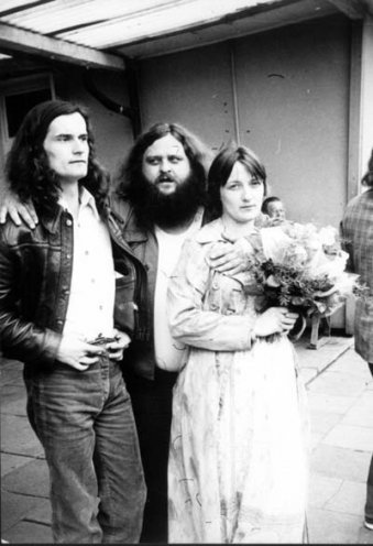 Hochzeit von Andreas Friedrich und Ute Hinkeldey. In der Mitte Manfred Rinke alias „Raffelt“, Inoffizieller Mitarbeiter der Staatssicherheit.