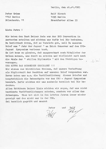 „Uns hätte das Schweigen geschadet!“ Peter Grimm und Ralf Hirsch sagen Petra Kelly, dass es richtig war, auf einer internationalen Tagung der Friedensbewegung in Amsterdam den Brief aus der DDR zum Jahr der Jugend zu verlesen. Petra Kelly zählt...