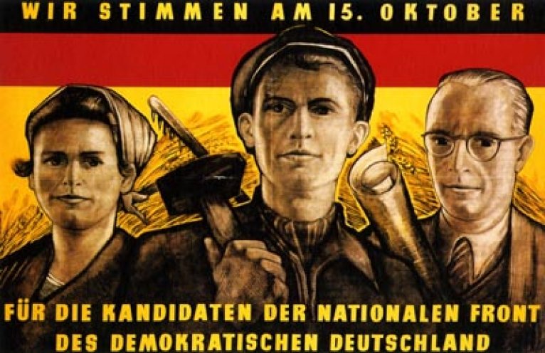 Ihrer Verfassung nach ist die DDR eine föderalistisch organisierte und parlamentarisch regierte Republik, in der es Gewaltenteilung und ein Mehrparteiensystem gibt. Doch die Sitzverteilung in der Volkskammer steht schon vor den eigentlichen Wahlen fest....