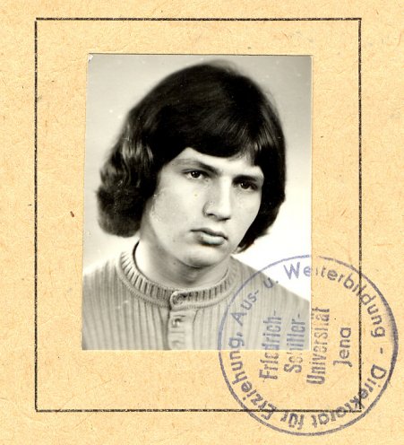 Passfoto von Roland Jahn in seinem Studienbuch. Quelle: Robert-Havemann-Gesellschaft