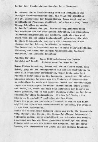 Beschimpft und geschlagen: Am 18. März 1983 schreibt die Friedensgemeinschaft Jena einen ersten Protestbrief an Erich Honecker. Einen Tag später erhält der DDR-Staats- und -Parteichef einen weiteren Protestbrief, der sich auf die Repressionen bei der...