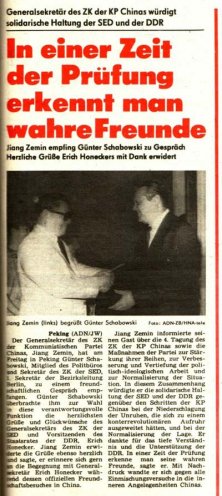 Die SED steht zu China: Die vielen Menschen, die in Peking gestorben sind, bezeichnet die DDR Führung als „verfassungsfeindliche Elemente“. Hier eine Ausgabe des FDJ-Zentralorgans Junge Welt.