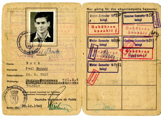 Studentenausweis von Werner Bork. 1949 beginnt er ein Studium an der Deutschen Hochschule für Politik. Quelle: Privat Archiv Werner Bork