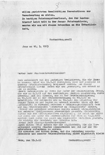 Beschimpft und geschlagen: Am 18. März 1983 schreibt die Friedensgemeinschaft Jena einen ersten Protestbrief an Erich Honecker. Einen Tag später erhält der DDR-Staats- und -Parteichef einen weiteren Protestbrief, der sich auf die Repressionen bei der...