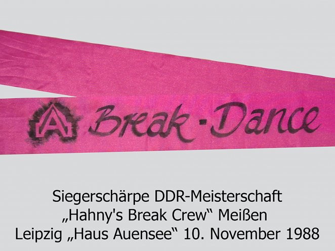 Hahny, Siegerschärpe Leipziger Championship, Haus Auensee, 10. Novmeber 1988. Quelle: Privatsammlung Heiko Hahnewald