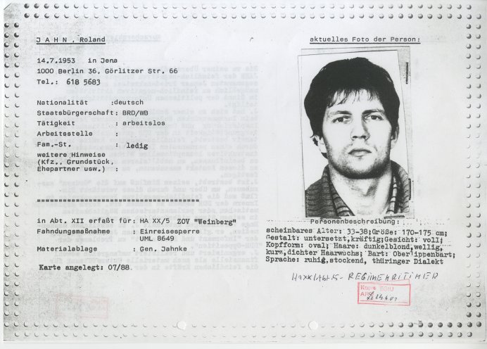 Fahndungskartei des MfS zu Roland Jahn, Juli 1988. Quelle: Bundesarchiv / Stasi-Unterlagen-Archiv, Seite 1 von 2