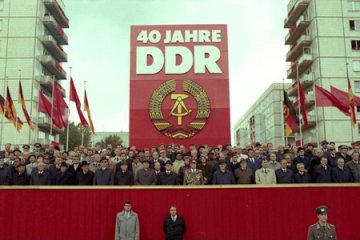 Revolution 89_Kontext_BA_Bild_183-1989-1007-402