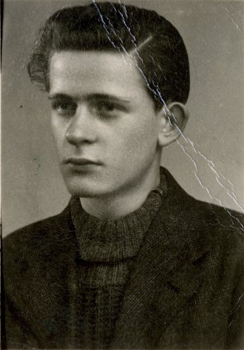 Porträt des Oberschülers Ludwig Hayne. Er wird von einem sowjetischen Militärtribunal in Weimar am 21. Februar 1951 zum Tode verurteilt und am 28. April 1951 in Moskau hingerichtet. Er wird nur 19 Jahre alt. Quelle: Robert-Havemann-Gesellschaft / RHG_Fo_HAB_20030