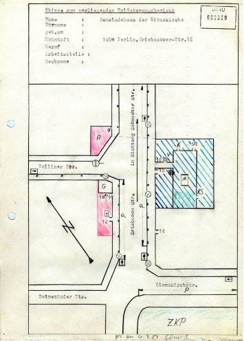 Von der Staatssicherheit am 4. März 1987 angefertigter Lageplan der Umgebung des Gemeindehauses der Zionskirche, in dessen Kellerräumen sich die Umwelt-Bibliothek befindet. Quelle: BStU, MfS, Ast Berlin, Abt. XX Nr. 2740