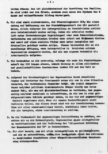 Öffentlicher Protestbrief des Weißen Kreises an Erich Honecker sowie an den Rat der Stadt Jena vom 17. Juni 1983. Eine Anschrift und die Unterschriften fehlen auf dem vorliegenden Dokument. Quelle: Robert-Havemann-Gesellschaft, Seite 2 von 3