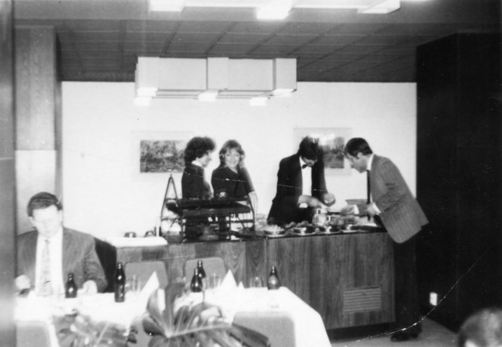 Evelyn Zupke während der Arbeit im FDGB-Ferienheim 1981. Quelle: Robert-Havemann-Gesellschaft / RHG_Fo_HAB_15242