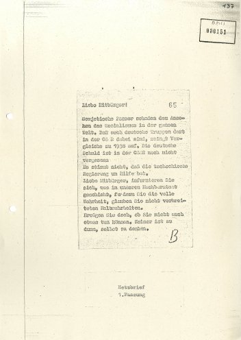 Von den drei Schülerinnen verschicktes Flugblatt. Die Flugblätter schreiben sie heimlich und verschicken sie per Brief an verschiedene Adressen in Frankfurt (Oder). Quelle: BStU, MfS, BV Frankfurt (Oder), AU 52/69, Bd. 4