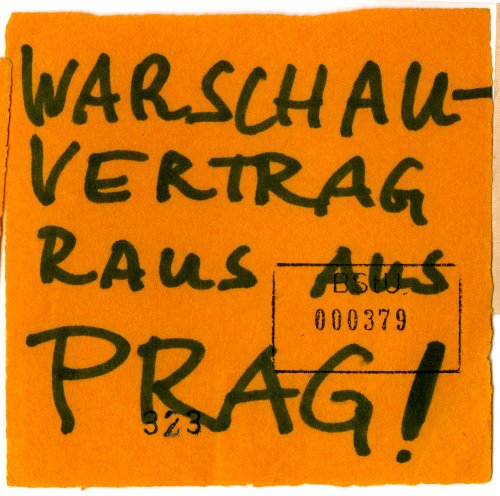 Flugblatt von Thomas Brasch, Rosita Hunzinger, Erika Berthold und Sanda Weigl gegen den Einmarsch der Truppen des Warschauer Paktes in die Tschechoslowakei. Die Flugblätter verteilen sie in der Nacht vom 22. auf den 23. August 1968 in Ost-Berlin. Quelle:...