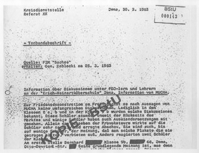Tonbandabschrift: Ein Stasi-Spitzel protokolliert Diskussionen unter FDJlern und Lehrern an der Erich-Weinert-Oberschule in Jena. Quelle: Bundesarchiv / Stasi-Unterlagen-Archiv