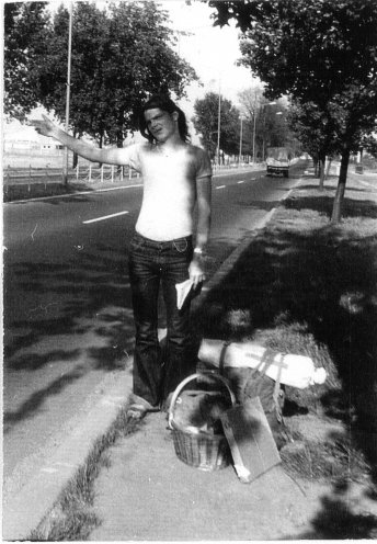 Matthias Domaschk Ende 1970er Jahre beim Trampen. Quelle: Robert-Havemann-Gesellschaft / RHG_Fo_HAB_11737
