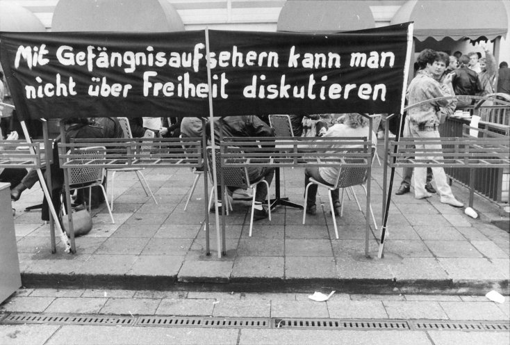 Demonstration durch die Ostberliner Innenstadt mit Abschlusskundgebung auf dem Alexanderplatz. Quelle: Robert-Havemann-Gesellschaft/Andreas Kämper/RHG_Fo_RDA_02212