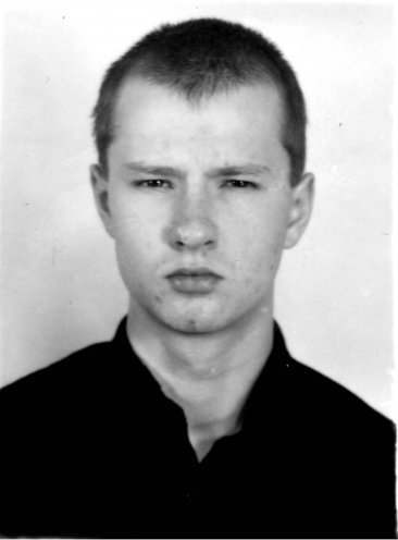 Passfoto von Till Böttcher in einer Stasi-Fotodokumentation über die Mitglieder der UB. Quelle: Robert-Havemann-Gesellschaft/BStU,  MfS BV Berlin Abt. XX - 2746