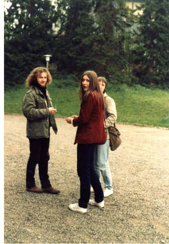 Thomas Ködel, Dorothea Fischer und Ute Hinkeldey (v.l.n.r.) bei einem Ost-West-Treffen in Karlsbad (August 1984). Quelle: Robert-Havemann-Gesellschaft