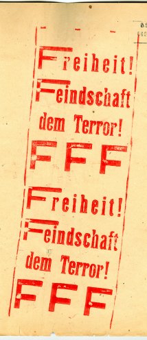 F steht für Freiheit: 1949 beginnt die KgU ihre F-Kampagne. Der Buchstabe soll überall in der sowjetischen Zone an Häuserwände geschrieben oder auf Flugblättern verbreitet werden. Quelle: Bundesarchiv / Stasi-Unterlagen-Archiv