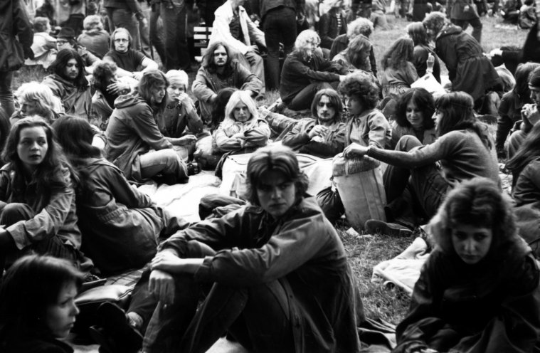 Aus der ganzen DDR trampen 1975 etwa 2.000 langhaarige Kuttenträger zum dritten Blues- und Rock-Open-Air in die kleine thüringische Gemeinde Wandersleben. Der Staatsmacht ist dieses Festival schon lange ein Dorn im Auge. Mit der fadenscheinigen Begründung,...