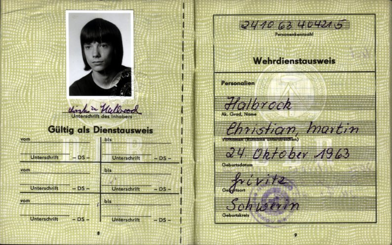Wehrdienstausweis von Christian Halbrock, ausgestellt am 24. März 1981. Quelle: Robert-Havemann-Gesellschaft / RHG_Fo_HAB_10498