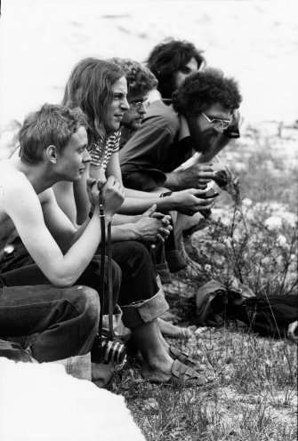 Juni 1976: Jugendliche auf einer Wanderung in Jenas Umgebung. Mit dabei Thomas Auerbach, Jugenddiakon der Jungen Gemeinde Jena-Stadtmitte. Er wird 1976 verhaftet und 1977 in den Westen abgeschoben (v.l.n.r. Andreas Fröbe, Detlef Pump, Uwe Behr, Thomas...