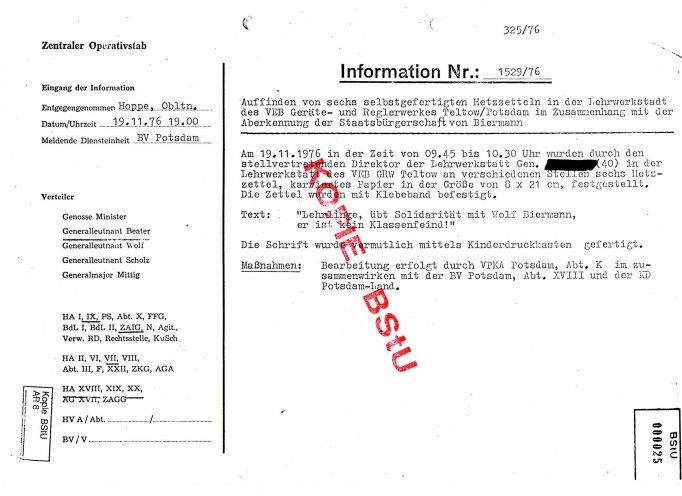 In einer Lehrwerkstatt in Teltow werden Flugblätter gegen die Ausbürgerung Wolf Biermanns gefunden. Quelle: BStU, MfS, HA IX 10048 Bl 25