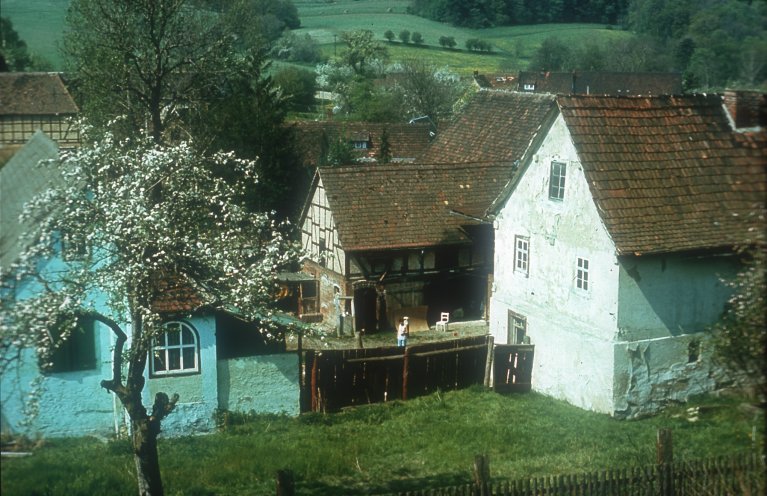 Das Haus von Michael Blumhagen in Graitschen im Frühjahr 1982, wenige Wochen vor dem Abriss. Quelle: Robert-Havemann-Gesellschaft/Manfred Hildebrandt/RHG_Fo_HAB_12041